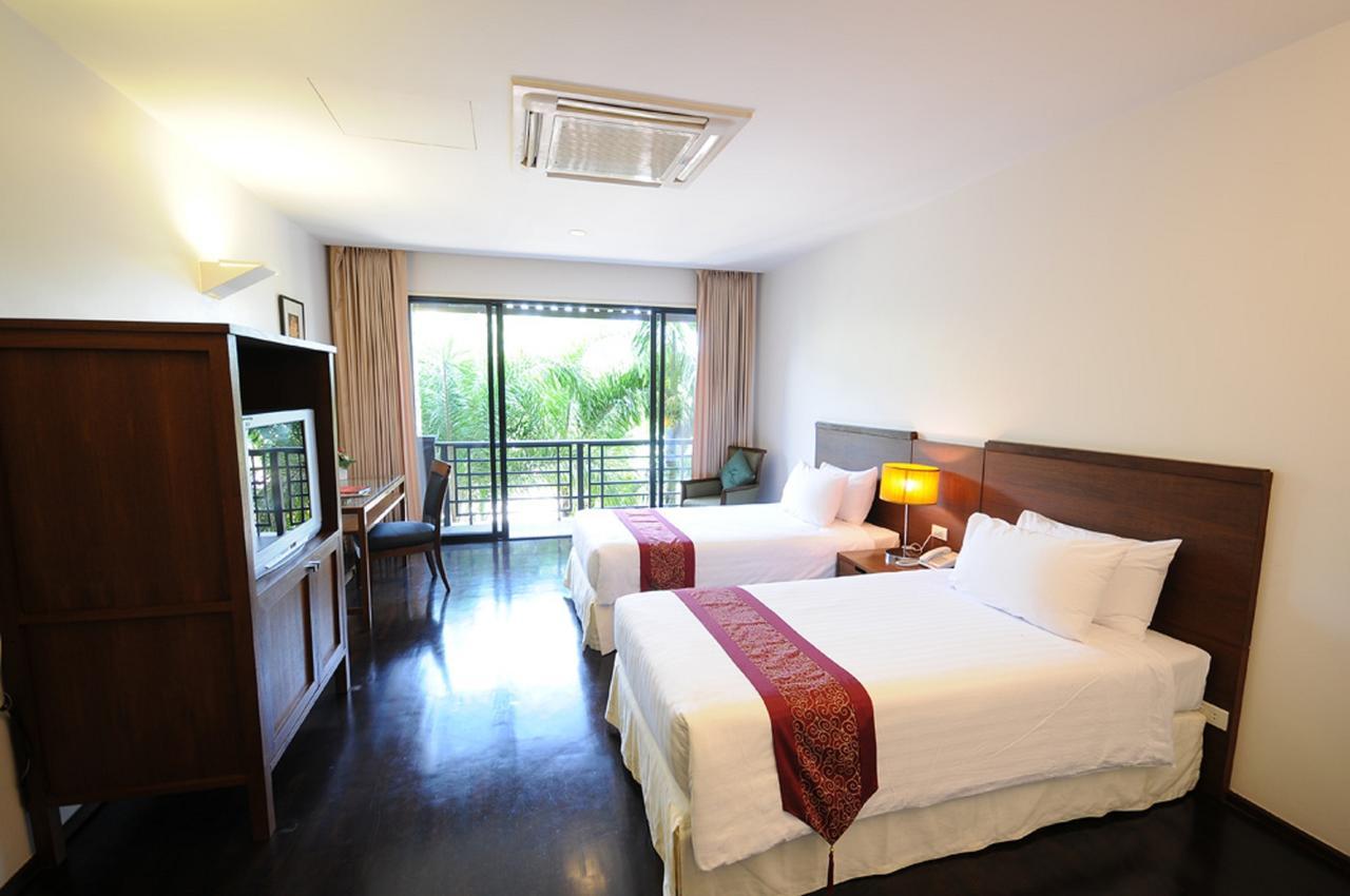 Pensjonat Suwan Golf & Country Club Nakhon Chai Si Zewnętrze zdjęcie