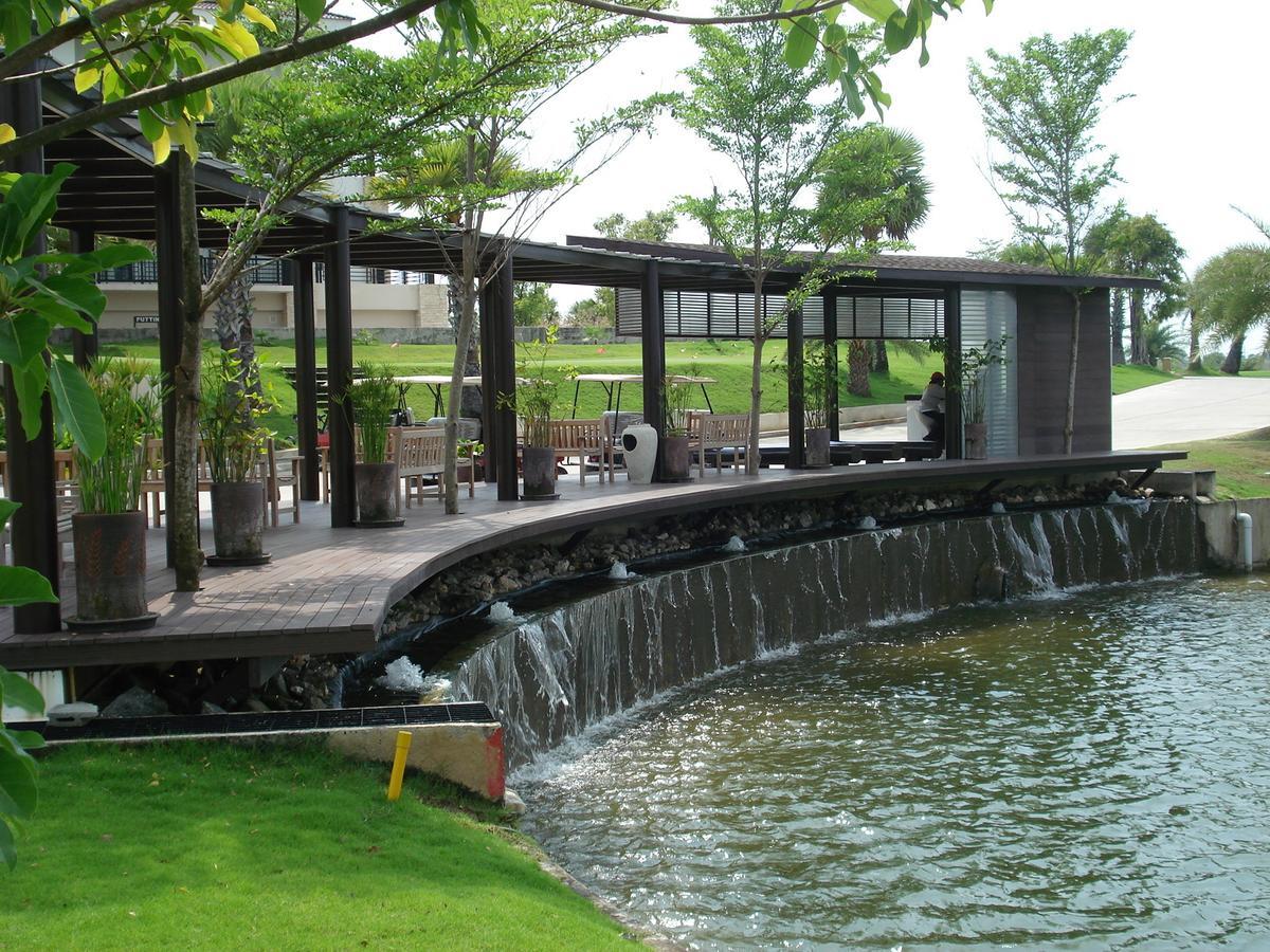 Pensjonat Suwan Golf & Country Club Nakhon Chai Si Zewnętrze zdjęcie