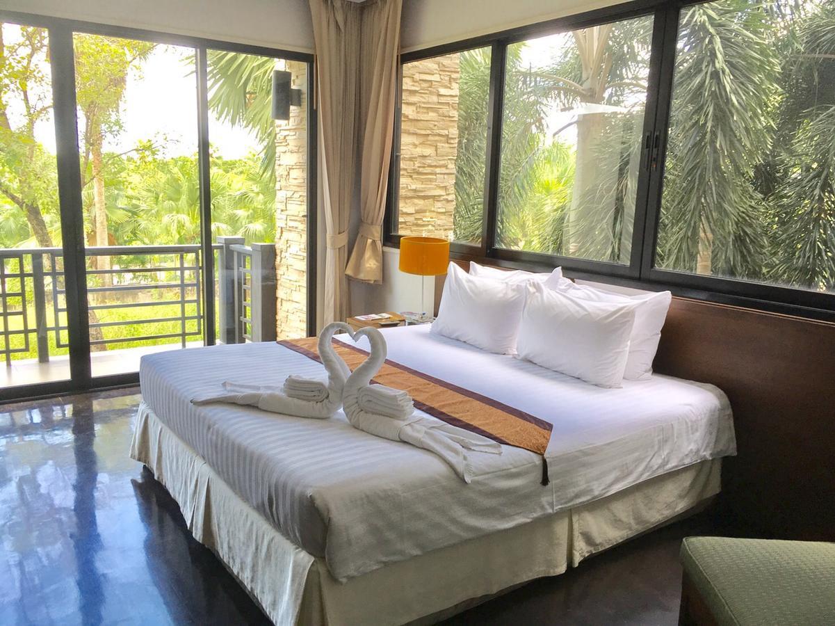 Pensjonat Suwan Golf & Country Club Nakhon Chai Si Zewnętrze zdjęcie
