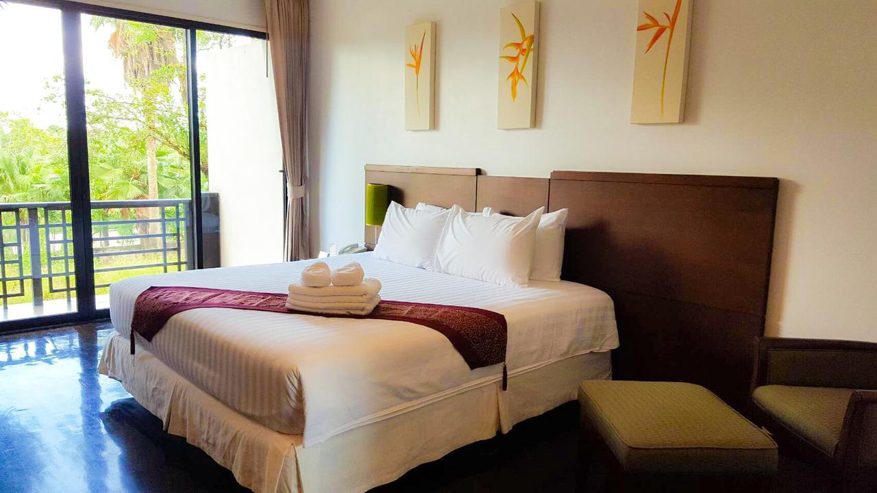 Pensjonat Suwan Golf & Country Club Nakhon Chai Si Zewnętrze zdjęcie